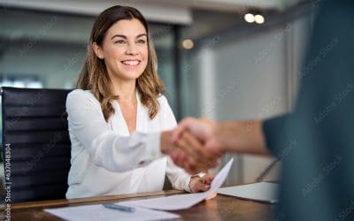 Are HR managers responsible for onboarding new recruits?